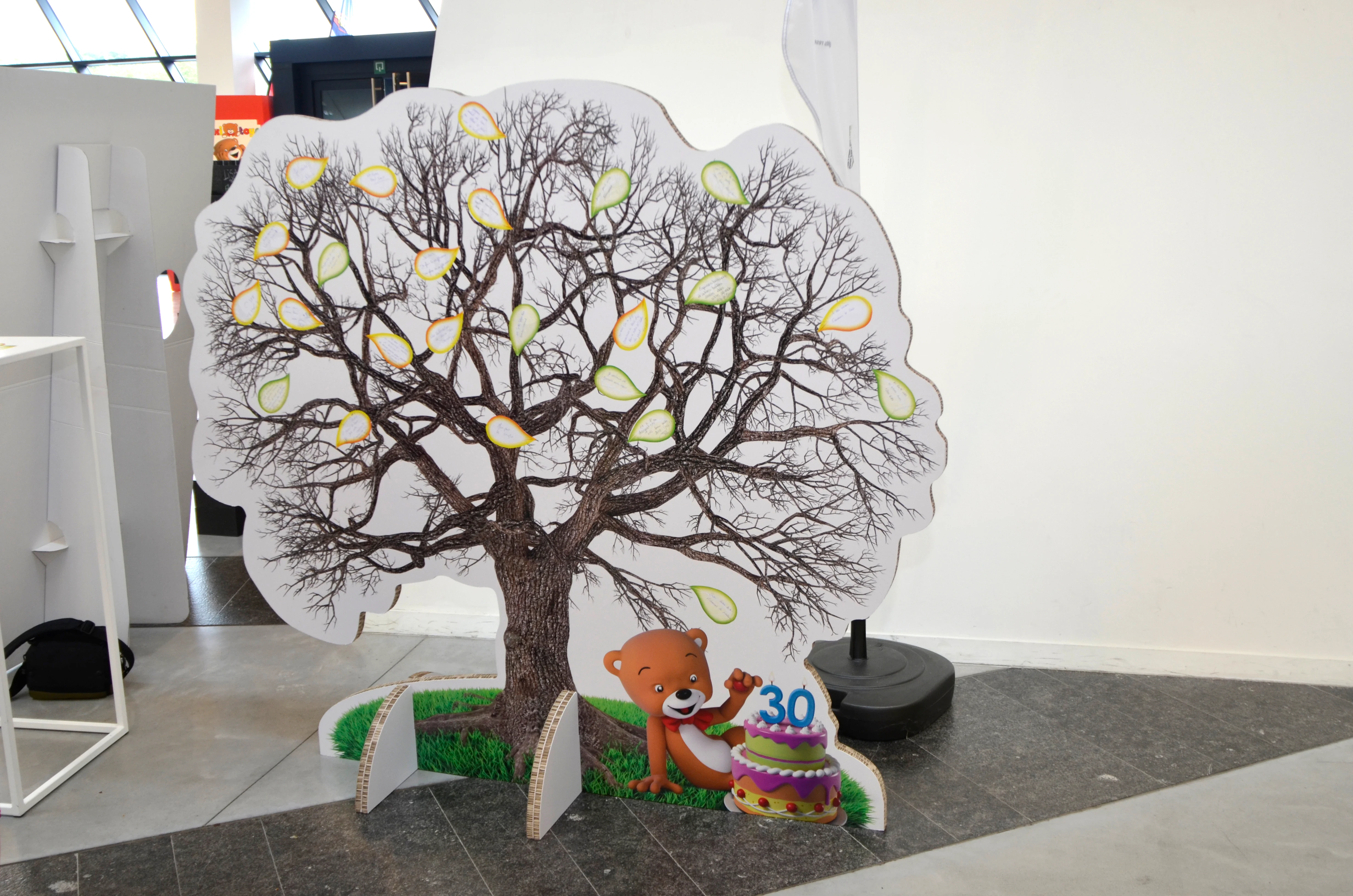 Large freestanding tree-shaped Maxi Toys display