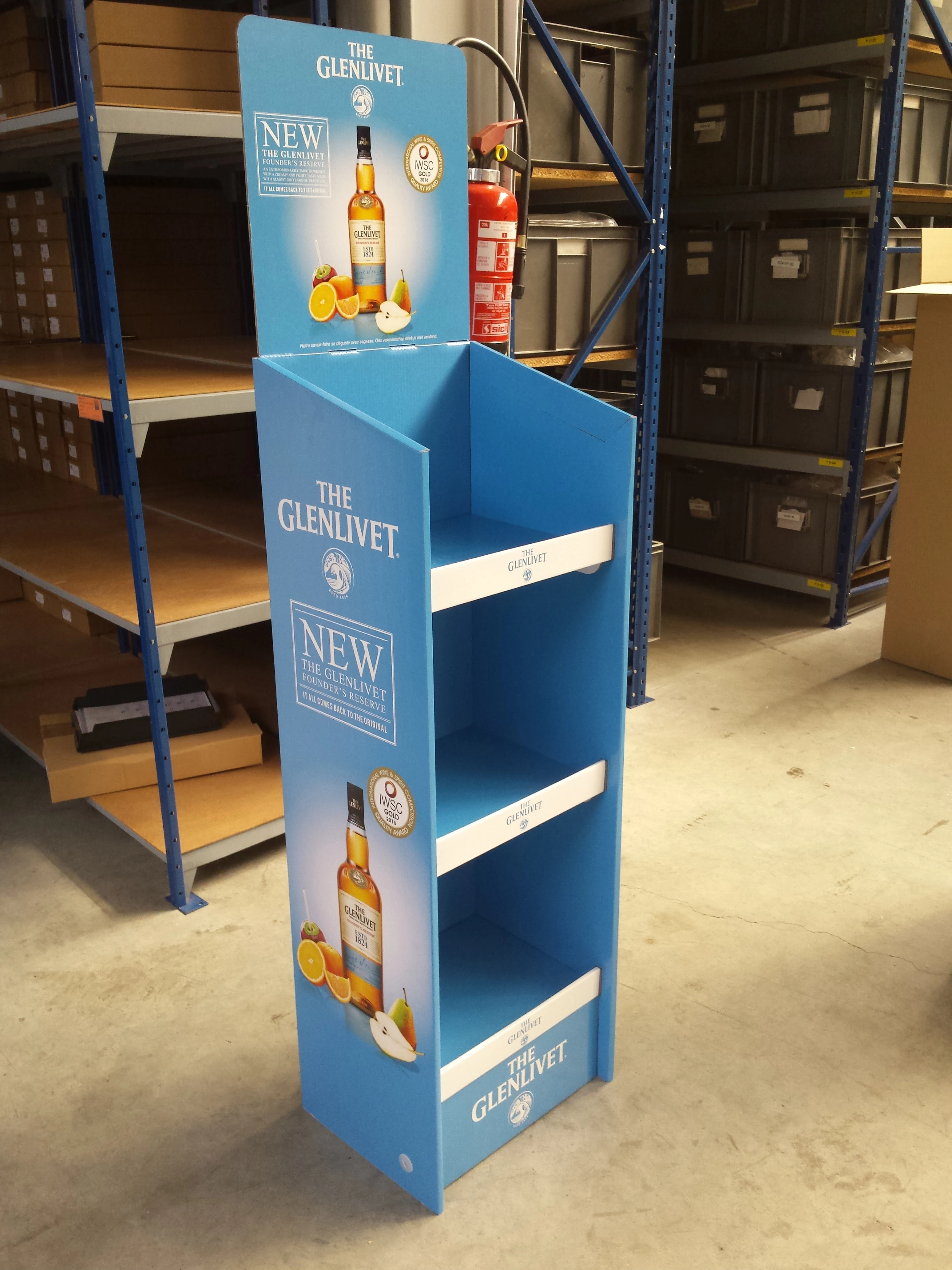 The Glenlivet — Cardboard pop-up display in production