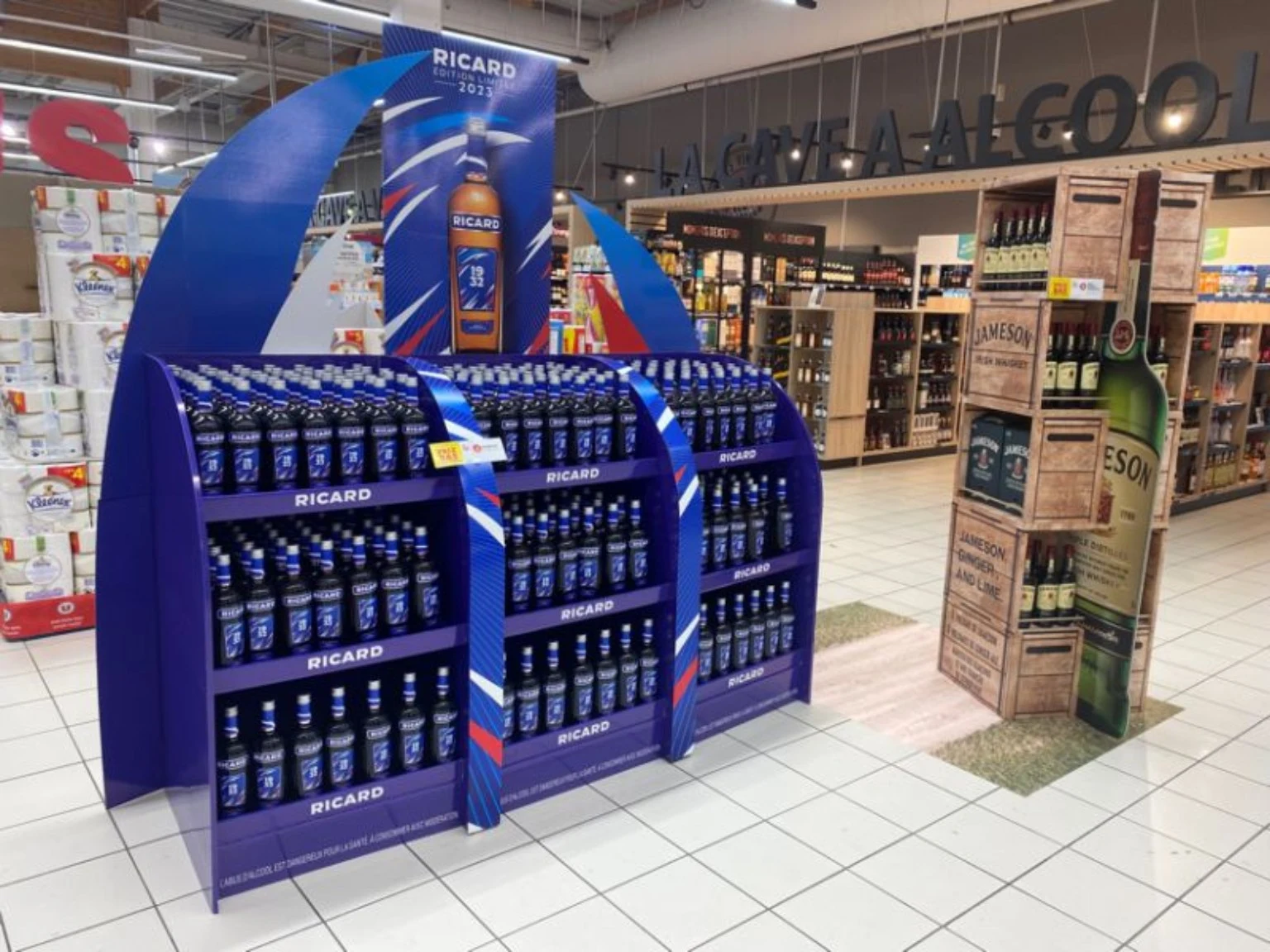 Ricard Édition 2023 — Large-format in-store installation